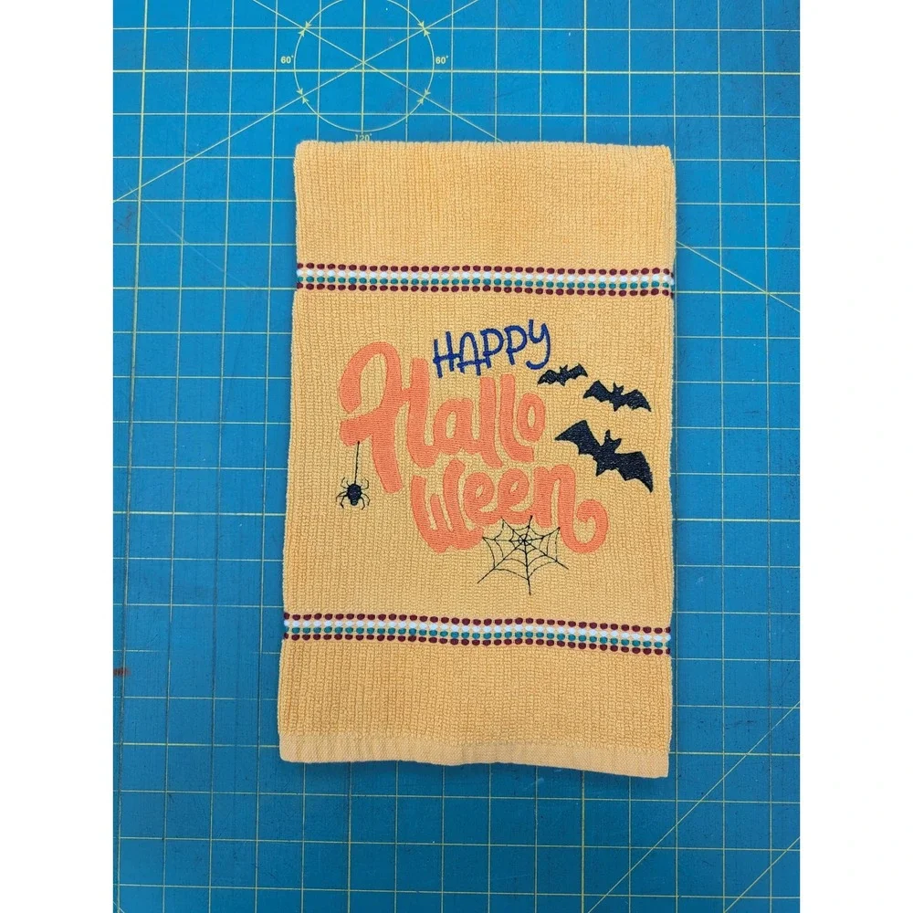 Happy Halloween Fall Thanksgiving Kitchen Bath Bar Hand Towel